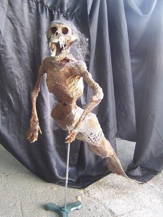 Dapper Cadaver Workshop 3 Ft. Feejee Mermaid 1 Dapper Cadaver Workshop 3 Ft. Feejee Mermaid