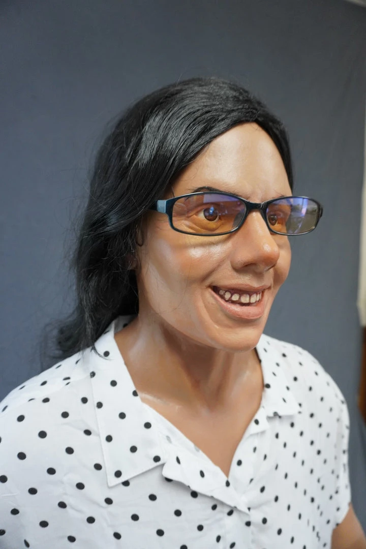 Dapper Cadaver Workshop Standing Dura Kristina Body With Glasses 2 Dapper Cadaver Workshop Standing Dura Kristina Body With Glasses