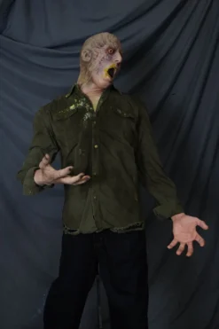 Dapper Cadaver Workshop Posessed Floyd Figure New Haunt Props