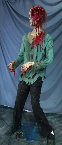 Dapper Cadaver Workshop Zoe Zombie Figure