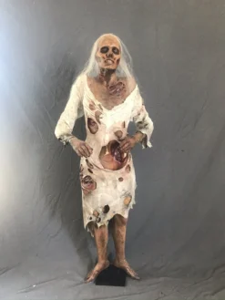Dapper Cadaver Workshop Standing Luttra Body New Haunt Props