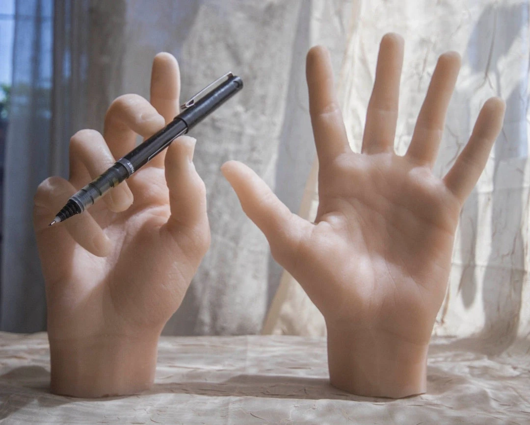 Silicone Sound Body Forms Poseable Slender Silicone Hand Unpainted